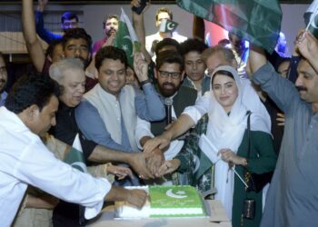 نیشنل پریس کلب اسلام آباد میں 79ویں جشنِ آزادی کی رنگا رنگ تقریب، ملی نغموں نے سماں باندھ دیا